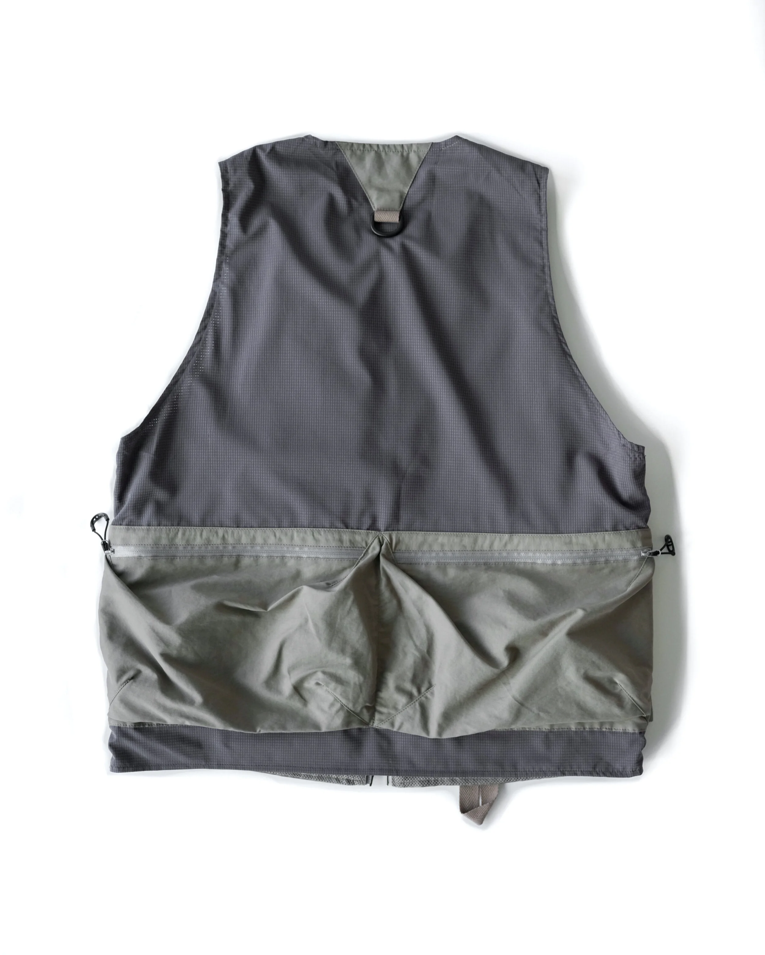 COLLABORATION | eye_C x CMF Outdoor Garment 